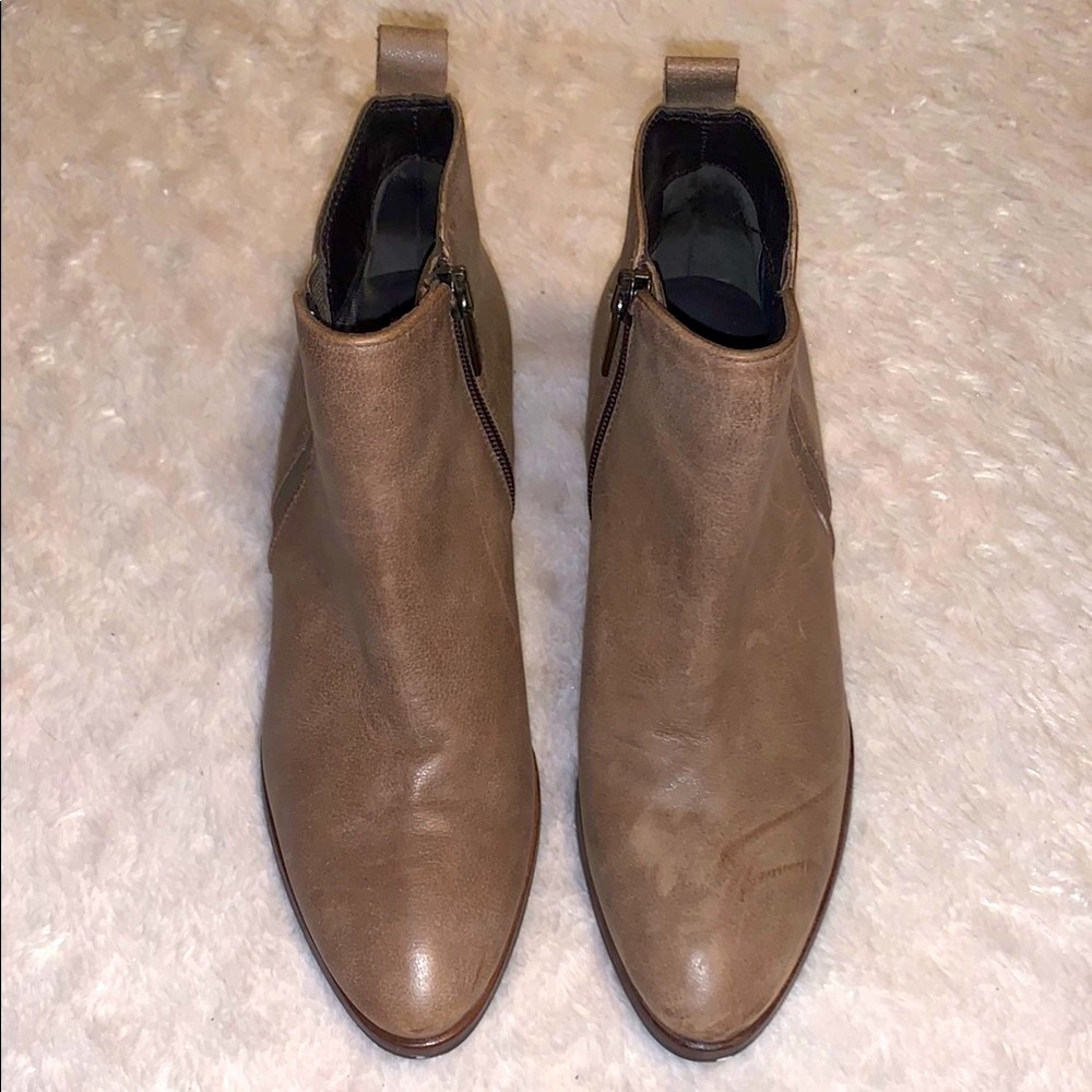 Aquatalia Tan/Brown Ankle Booties- US 6.5M Euro: 36.5 As is